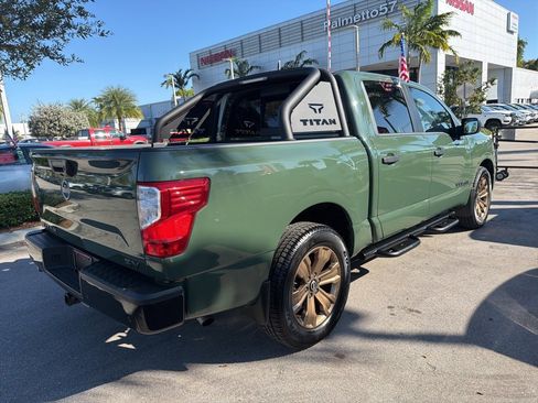 Used 2024 Nissan Titan SV w/ SV Bronze Edition Package image 6