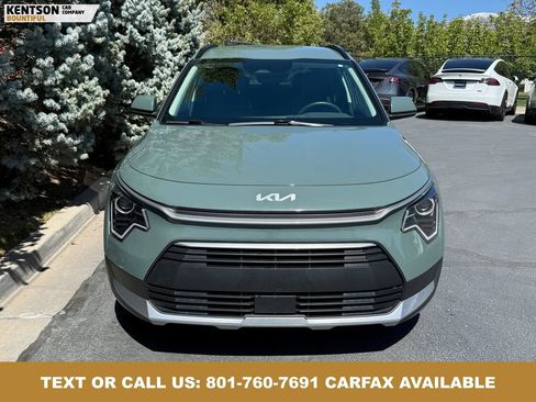 Used 2023 Kia Niro EX FWD image 2