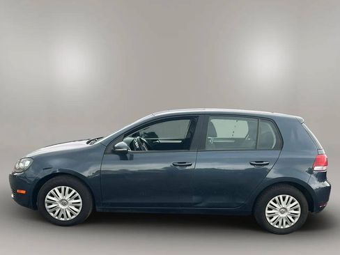 Used 2013 Volkswagen Golf 4-Door FWD image 4