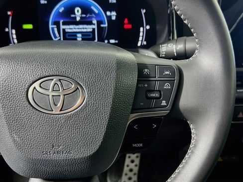 Used 2026 Toyota Camry SE w/ Convenience Package FWD image 19