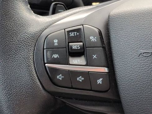 Used 2020 Ford Explorer XLT w/ Equipment Group 202A RWD image 23