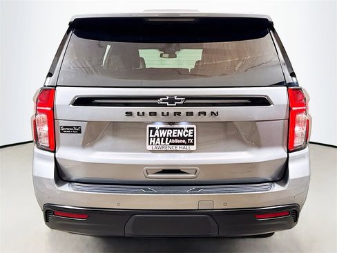 Certified 2023 Chevrolet Suburban Z71 w/ Luxury Package image 5