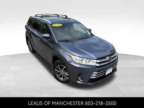 Used 2018 Toyota Highlander XLE AWD/4WD image 3