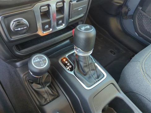 Used 2025 Jeep Wrangler Sport image 20