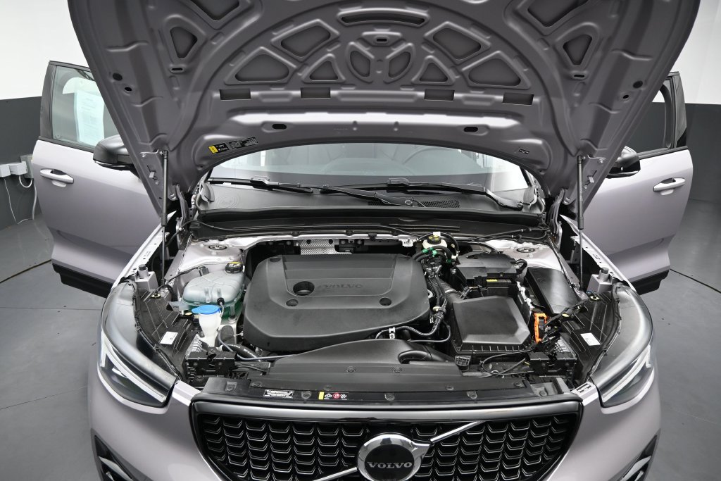 Used 2026 Volvo XC40 B5 Plus AWD/4WD image 34