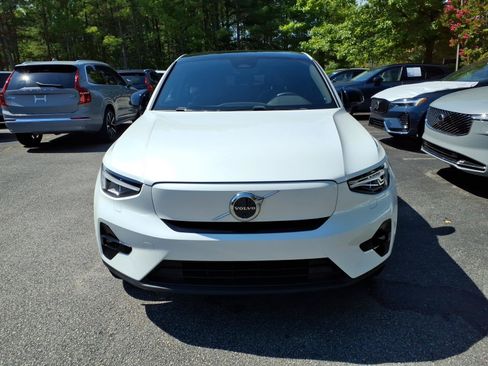 Used 2023 Volvo C40 P8 Recharge Ultimate w/ Protection Package Premier AWD/4WD image 9