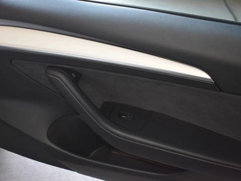 Used 2023 Tesla Model 3 Standard Range RWD image 17