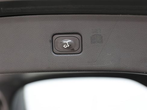 Certified 2022 Ford Edge SEL w/ Convenience Package image 16