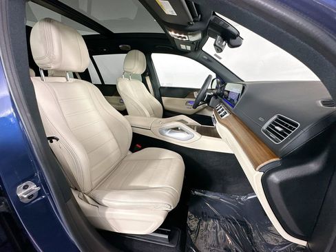 Certified 2024 Mercedes-Benz GLS 450 4MATIC image 30
