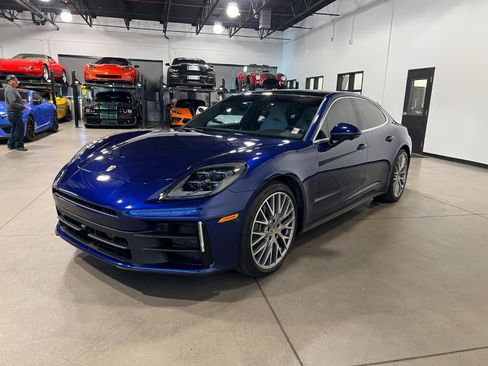 Used 2024 Porsche Panamera 4 image 7
