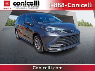Used 2025 Toyota Sienna LE video 1