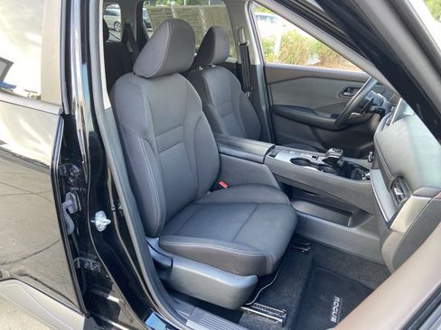 Used 2023 Nissan Rogue S FWD image 20