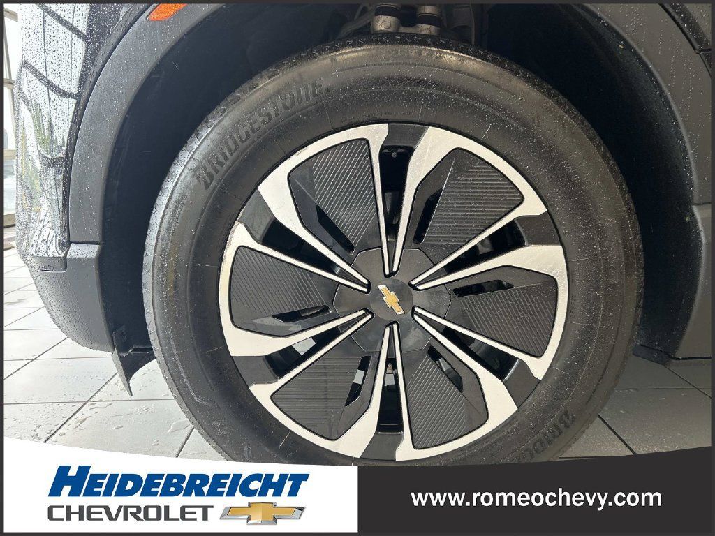 Used 2024 Chevrolet Blazer EV LT AWD/4WD image 7