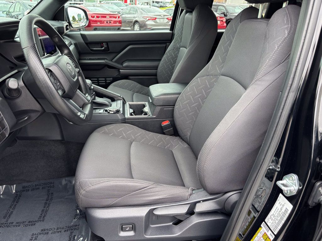 Certified 2025 Toyota Tacoma SR5 AWD/4WD image 18