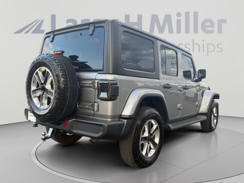 Used 2020 Jeep Wrangler Unlimited Sahara AWD/4WD image 5