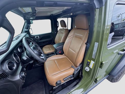 Used 2023 Jeep Wrangler Unlimited Rubicon 4xe AWD/4WD image 23