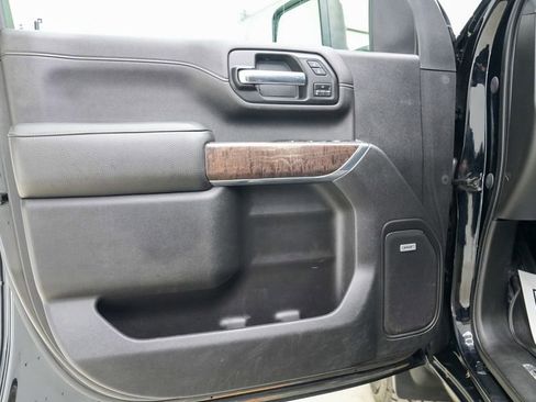 Used 2020 GMC Sierra 2500 Denali w/ Denali Ultimate Package image 19