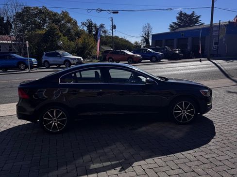 Used 2015 Volvo S60 T6 Platinum image 6