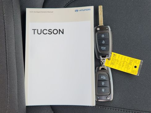 Used 2024 Hyundai Tucson SE FWD image 41