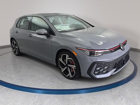 New 2026 Volkswagen GTI SE FWD image 3