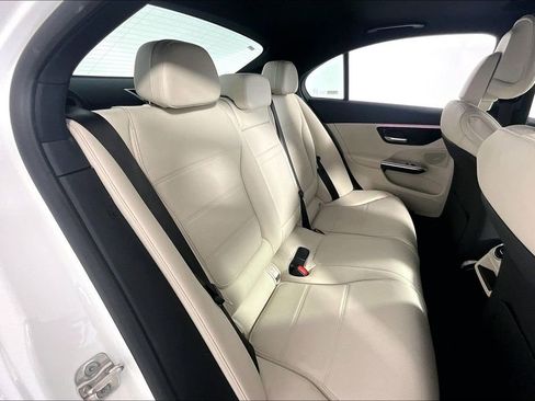 Used 2025 Mercedes-Benz C 300 Sedan image 26