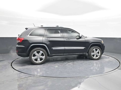 Used 2011 Jeep Grand Cherokee Overland Summit image 56