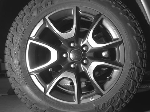 Used 2025 Jeep Compass Trailhawk AWD/4WD image 15