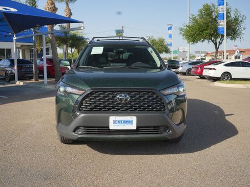 Used 2024 Toyota Corolla Cross LE image 2