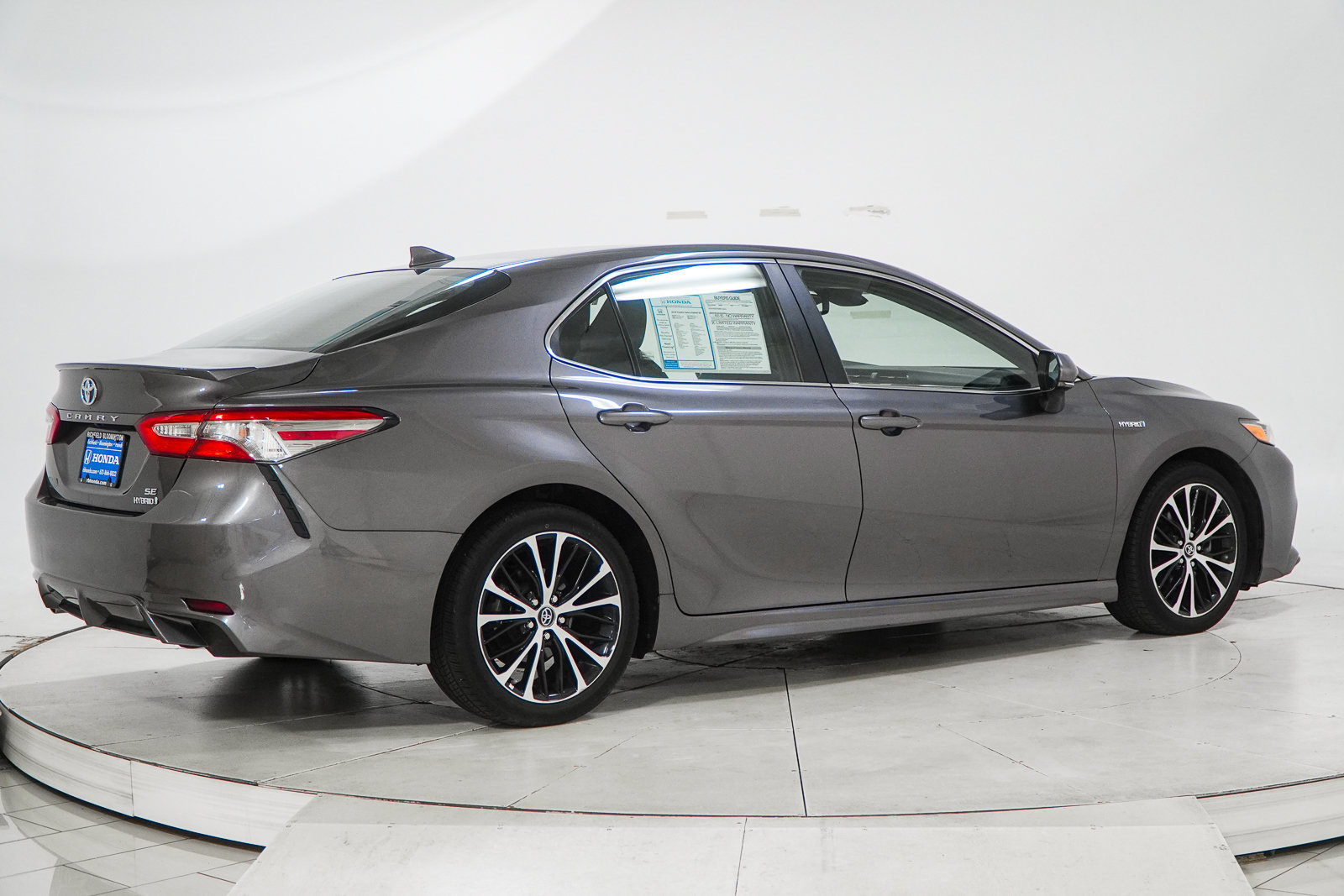 Used 2019 Toyota Camry SE w/ Audio Package FWD image 12