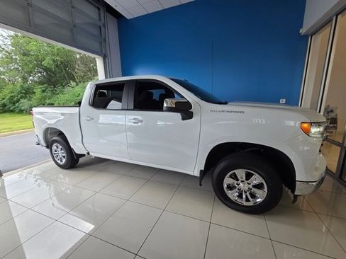 Used 2024 Chevrolet Silverado 1500 LT image 5