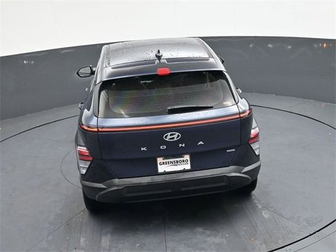 Used 2024 Hyundai Kona SE image 27