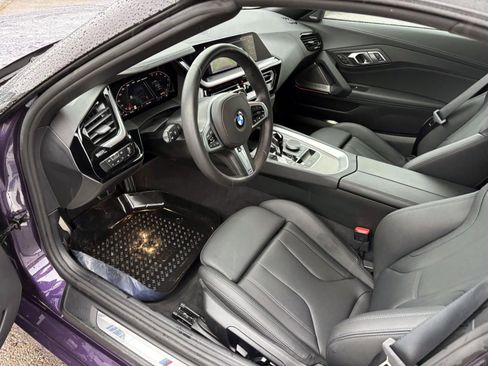 Used 2025 BMW Z4 M40i w/ Premium Package RWD image 24