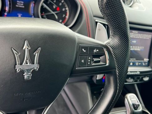 Used 2019 Maserati Levante S GranSport image 23