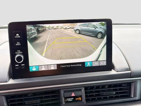 Used 2025 Honda Pilot EX-L image 12