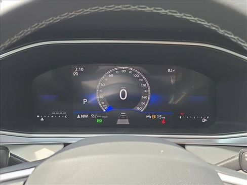 New 2026 Volkswagen Taos SE FWD image 14