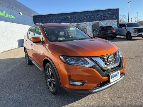Used 2018 Nissan Rogue SL w/ Premium Package image 7