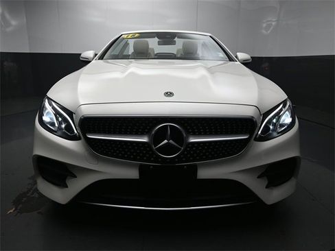 Used 2018 Mercedes-Benz E 400 E 400 image 28