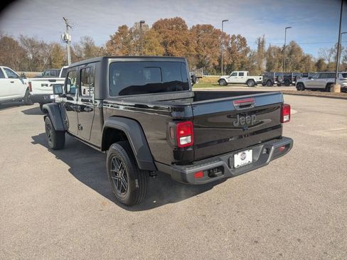 New 2026 Jeep Gladiator Sport image 3