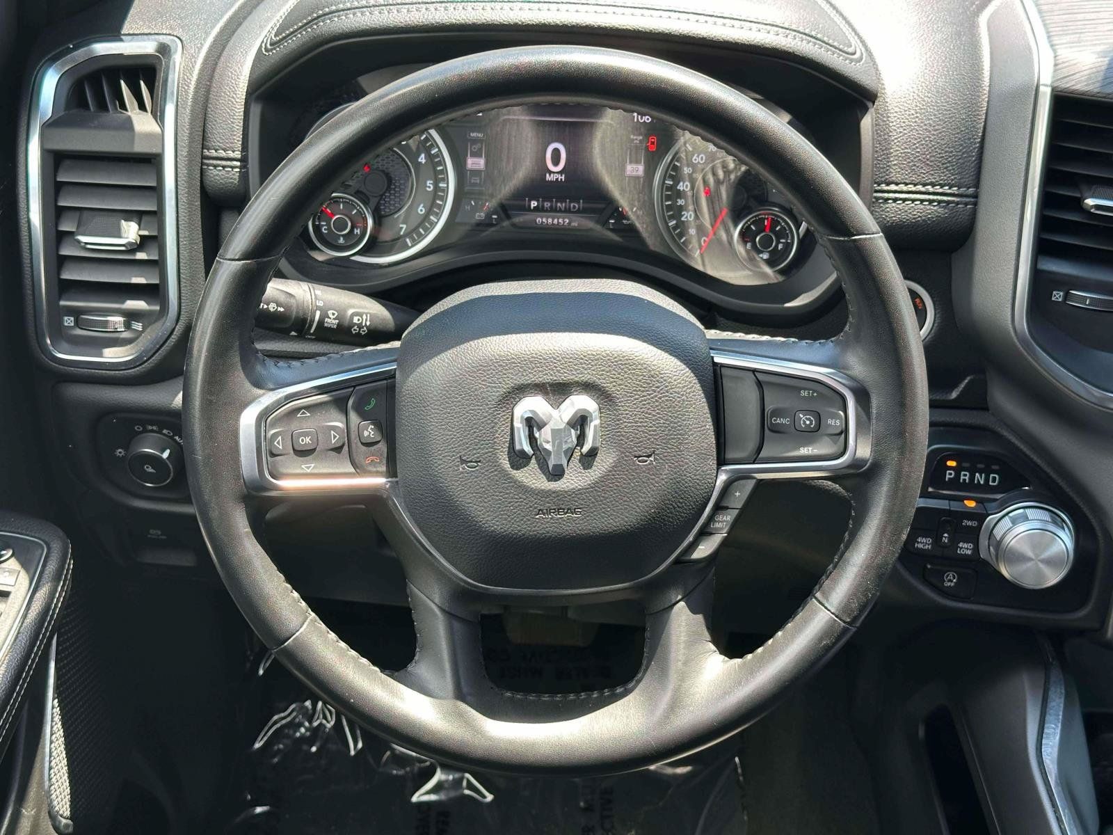 Used 2024 RAM 1500 Laramie AWD/4WD image 12