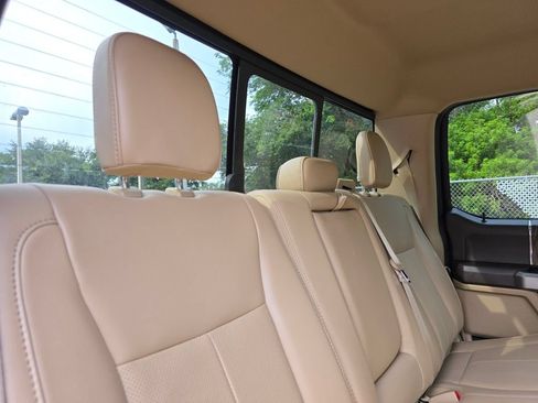 Used 2020 Ford F150 Lariat w/ Equipment Group 502A Luxury RWD image 18