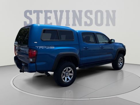 Used 2018 Toyota Tacoma TRD Off-Road w/ Technology Package AWD/4WD image 5