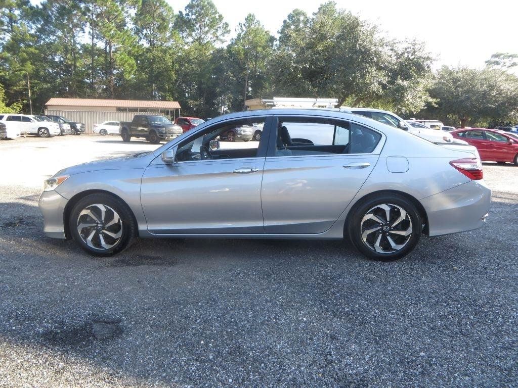 Used 2016 Honda Accord EX image 1