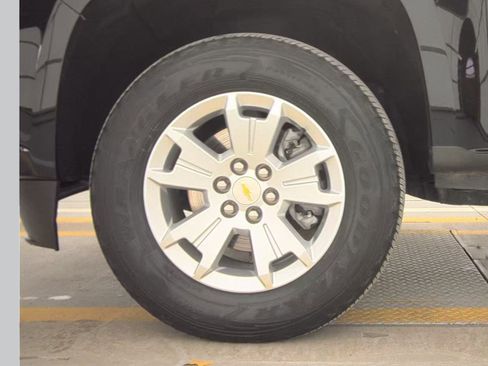 Used 2022 Chevrolet Colorado LT w/ Fleet Safety Package image 14