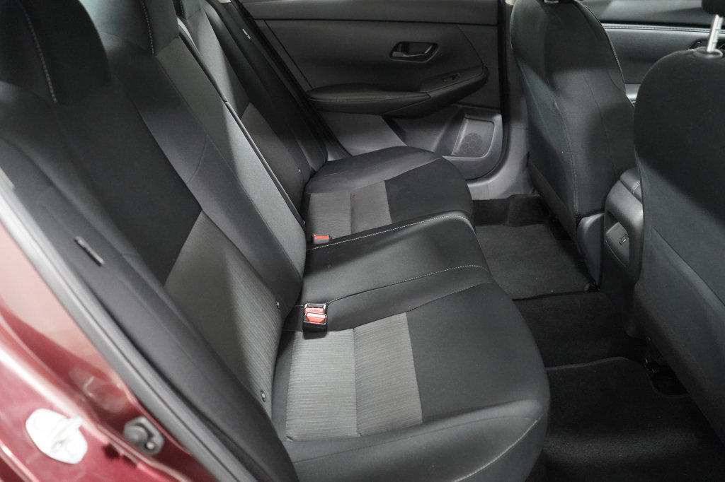 Used 2024 Nissan Sentra SV FWD image 19