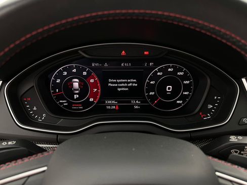 Used 2020 Audi SQ5 Premium Plus w/ Premium Plus Package image 18