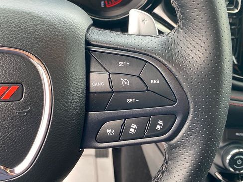 Used 2025 Dodge Durango GT AWD/4WD image 18