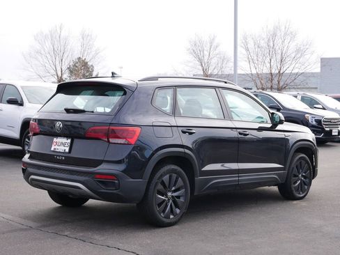 Used 2024 Volkswagen Taos S image 7