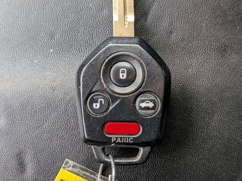 Used 2020 Subaru Crosstrek 2.0i Premium image 29