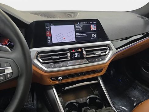 Used 2019 BMW 330i xDrive Sedan w/ Premium Package AWD/4WD image 20