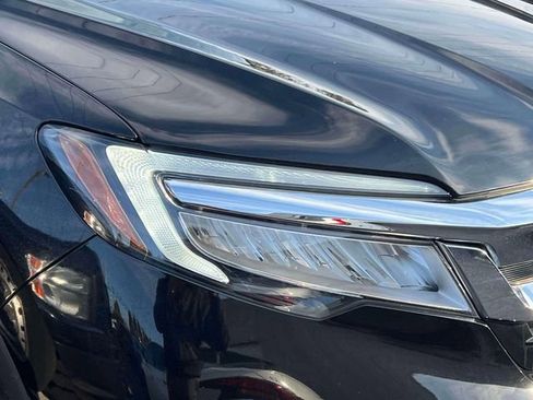 Used 2022 Honda Pilot Touring image 6